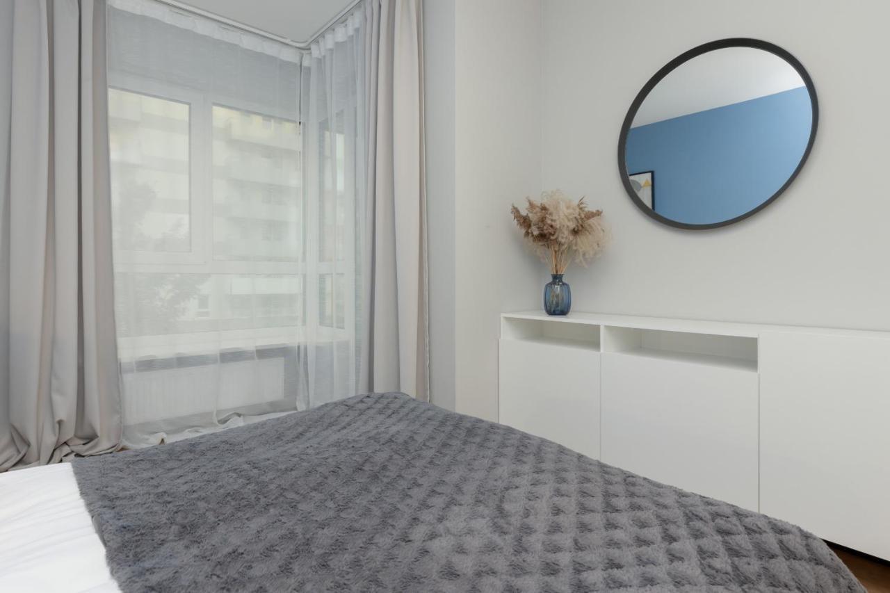 Modern With Balcony Mokotow Business Centre By Renters Leilighet Warszawa